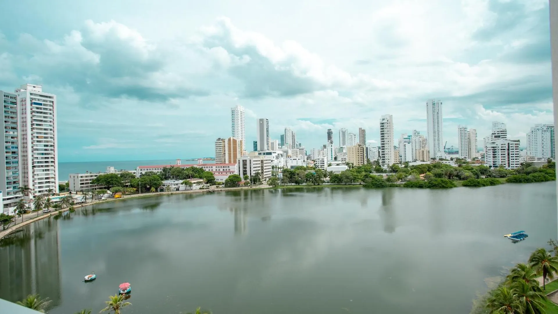 01 Apartamento En El Laguito Con Vista Increible Cartagena