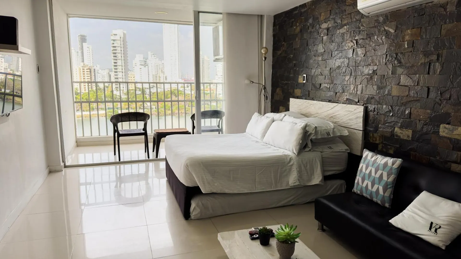 01 Apartamento En El Laguito Con Vista Increible Cartagena 0*,